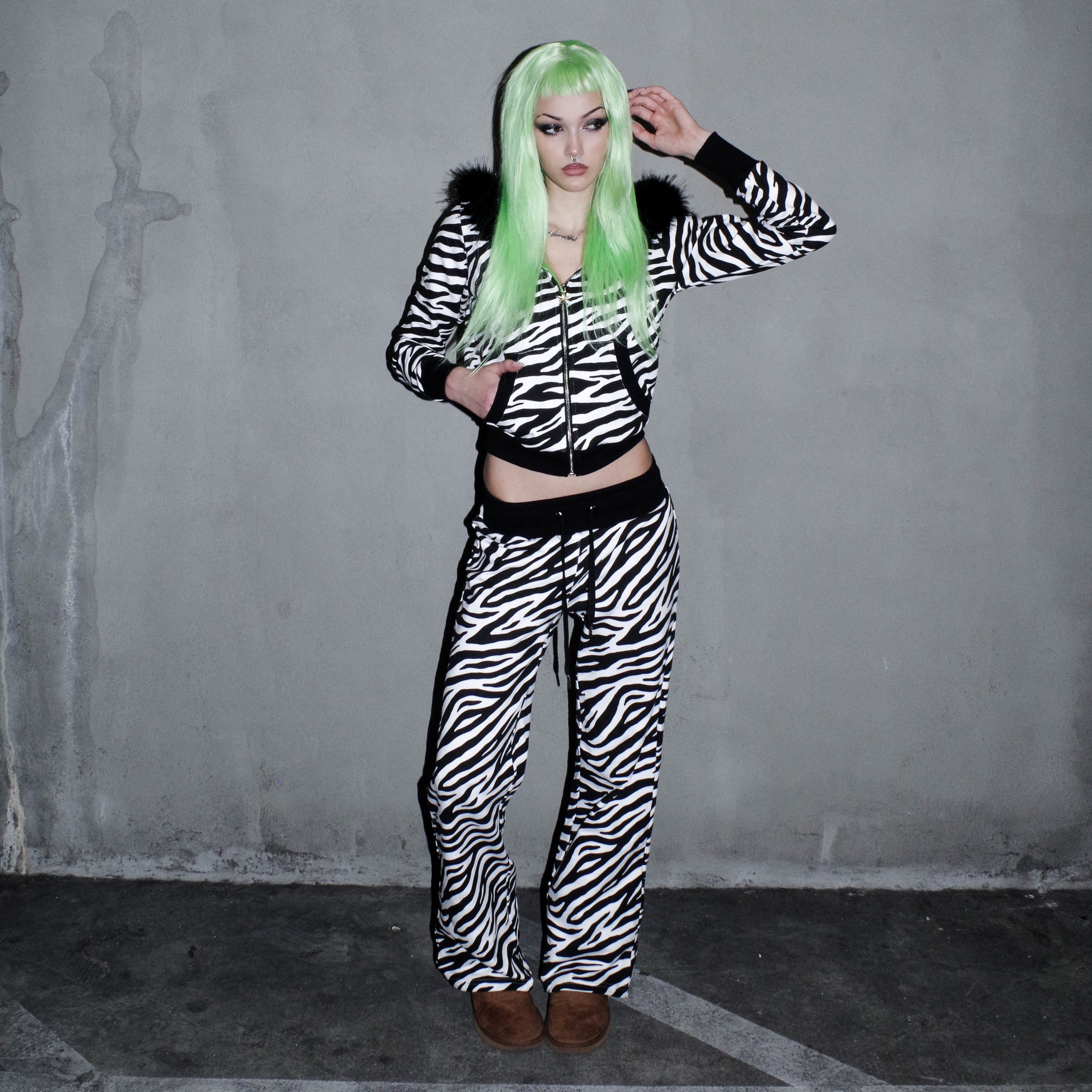 Essential Sweats - Zebra